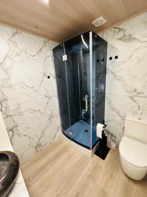 Fantastic Larimar New Apartment Салоу Екстериор снимка